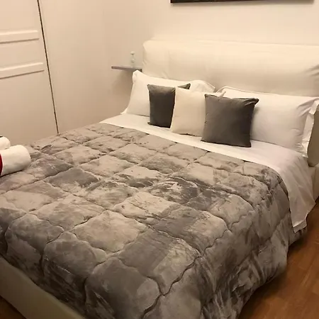 Residenza San Gennaro נאפולי