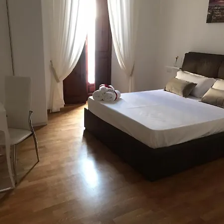 Residenza San Gennaro 4*